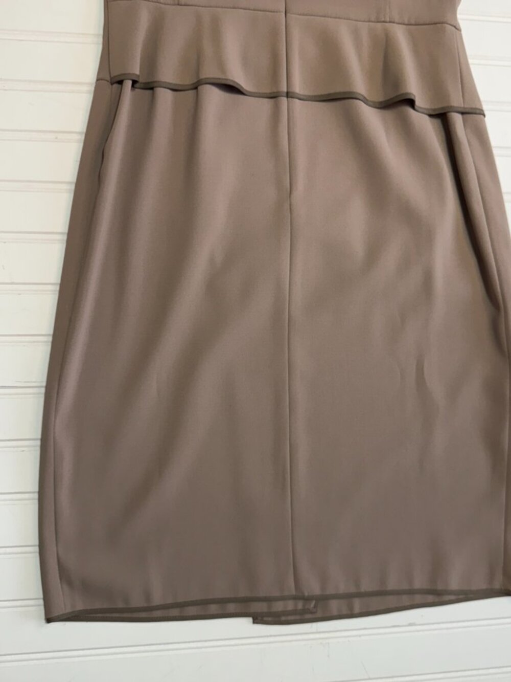 Anne Klein Taupe Sheath Dress Size 6 Sleeveless Work Career Midi - Picture 10 of 10